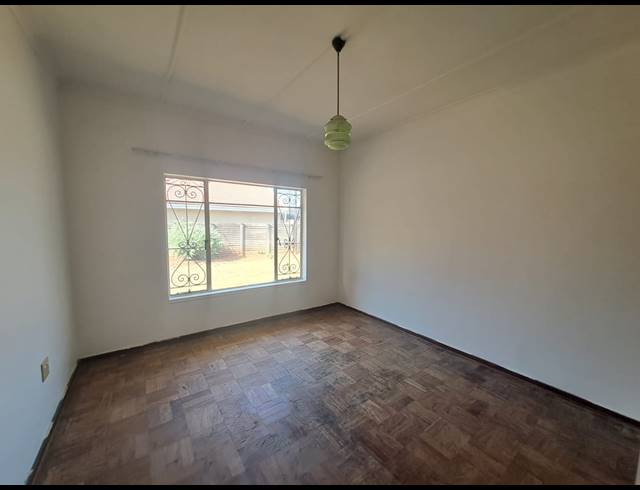 4 BEDROOM HOUSE TO LET IN DUNCANVILLE